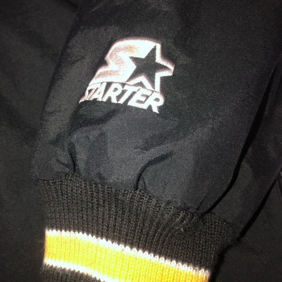 VTG 90’s Georgia Tech Yellow Jackets Starter jacket - Picture 5 of 11